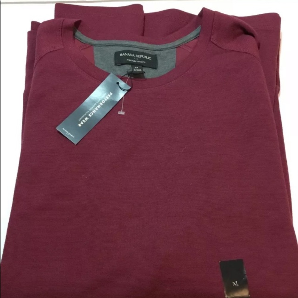 BANANA REPUBLIC
LONG SLEEVE 
TEE / T-SHIRT
Size XL